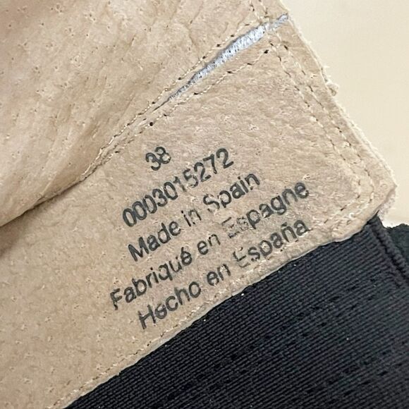 Free People James Chelsea Leather Boots in cream and black. 38/8 - Picture 9 of 13